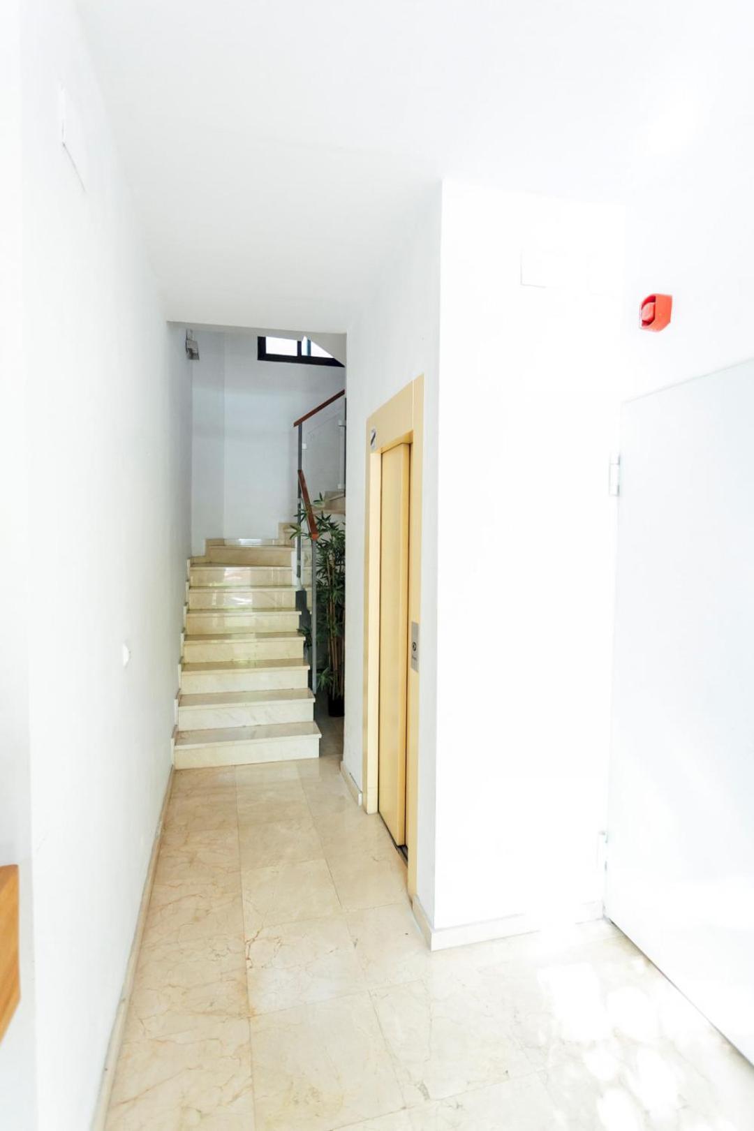 Minty Stay 3Bd Apartment - Triana Sevilla Eksteriør billede